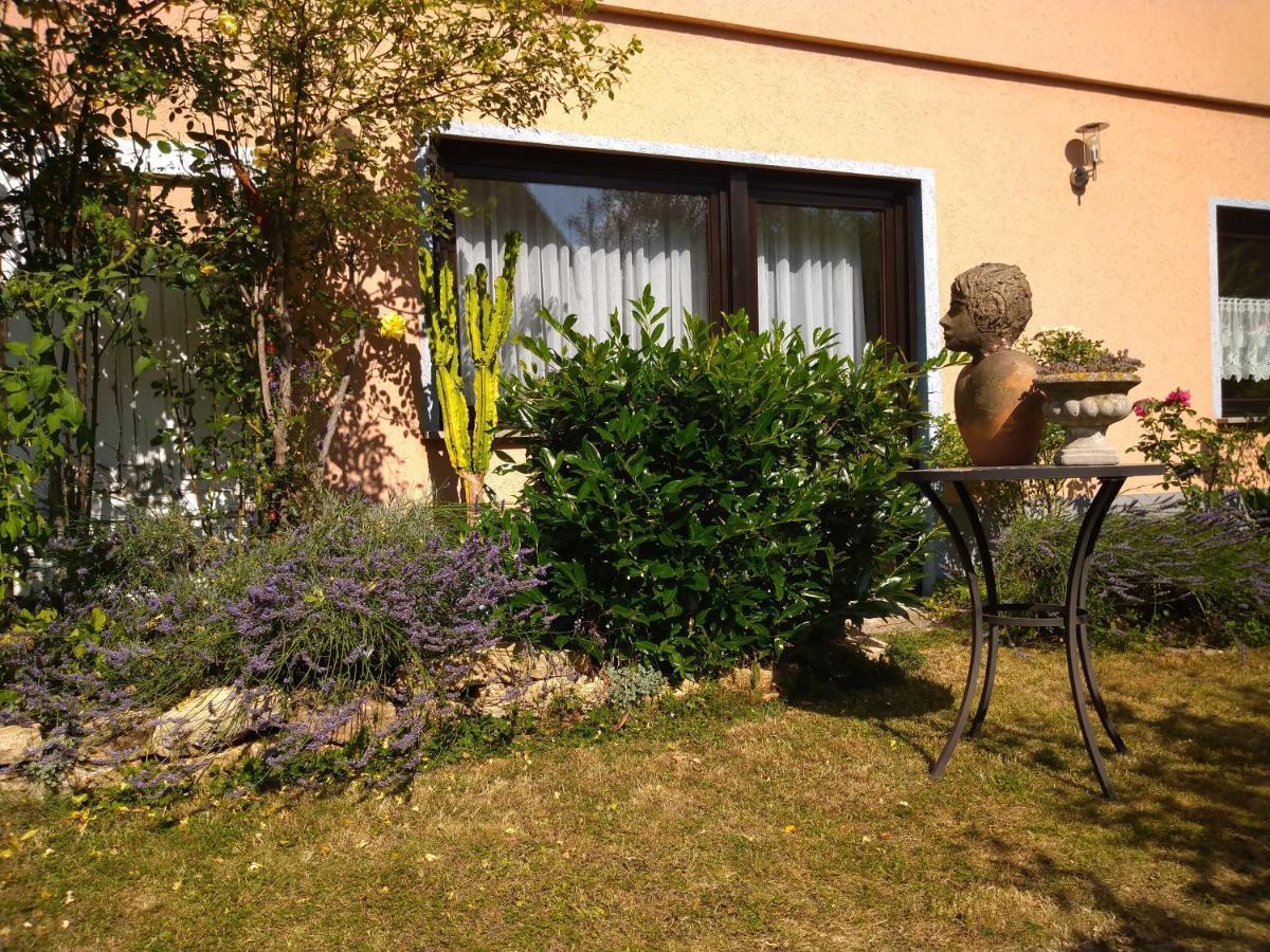 Bellairis Leilighet Igersheim Eksteriør bilde